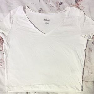 Basic white cropped tee